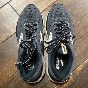 Women’s brooks ghost running shoes size 7